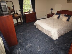 Annexe Bedroom 1- click for photo gallery